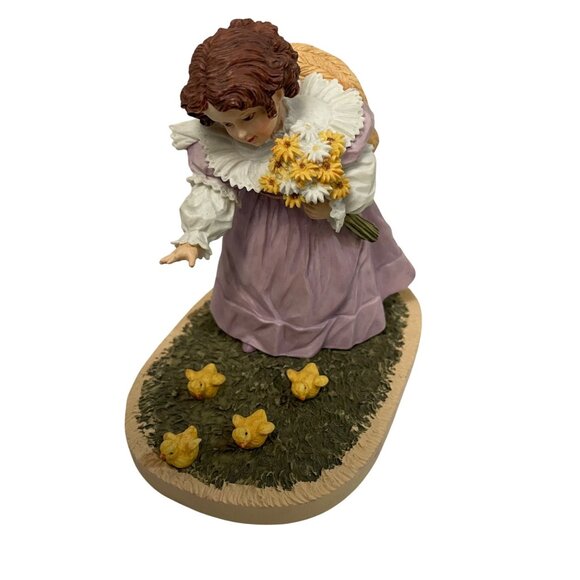 Vintage Mudd Humphrey Figurine "Little Chickadee" Hairlooms Traditions - Picture 1 of 6